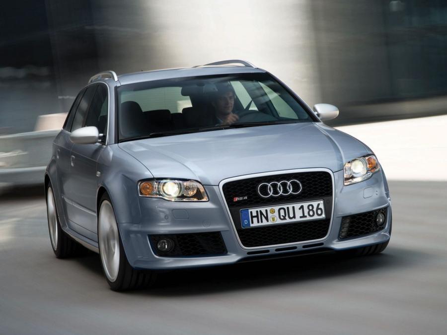  Audi RS4 Avant (B7, 8E) 2006 года  (WW) (фото 19 из 49)